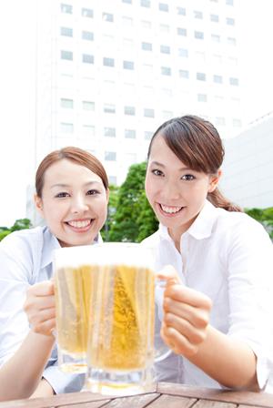 出勤しているか電話で問い合わせ